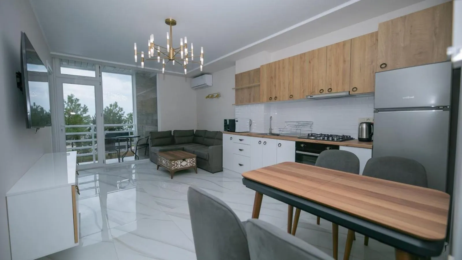 Lovely Apartment With Sea View Batumi